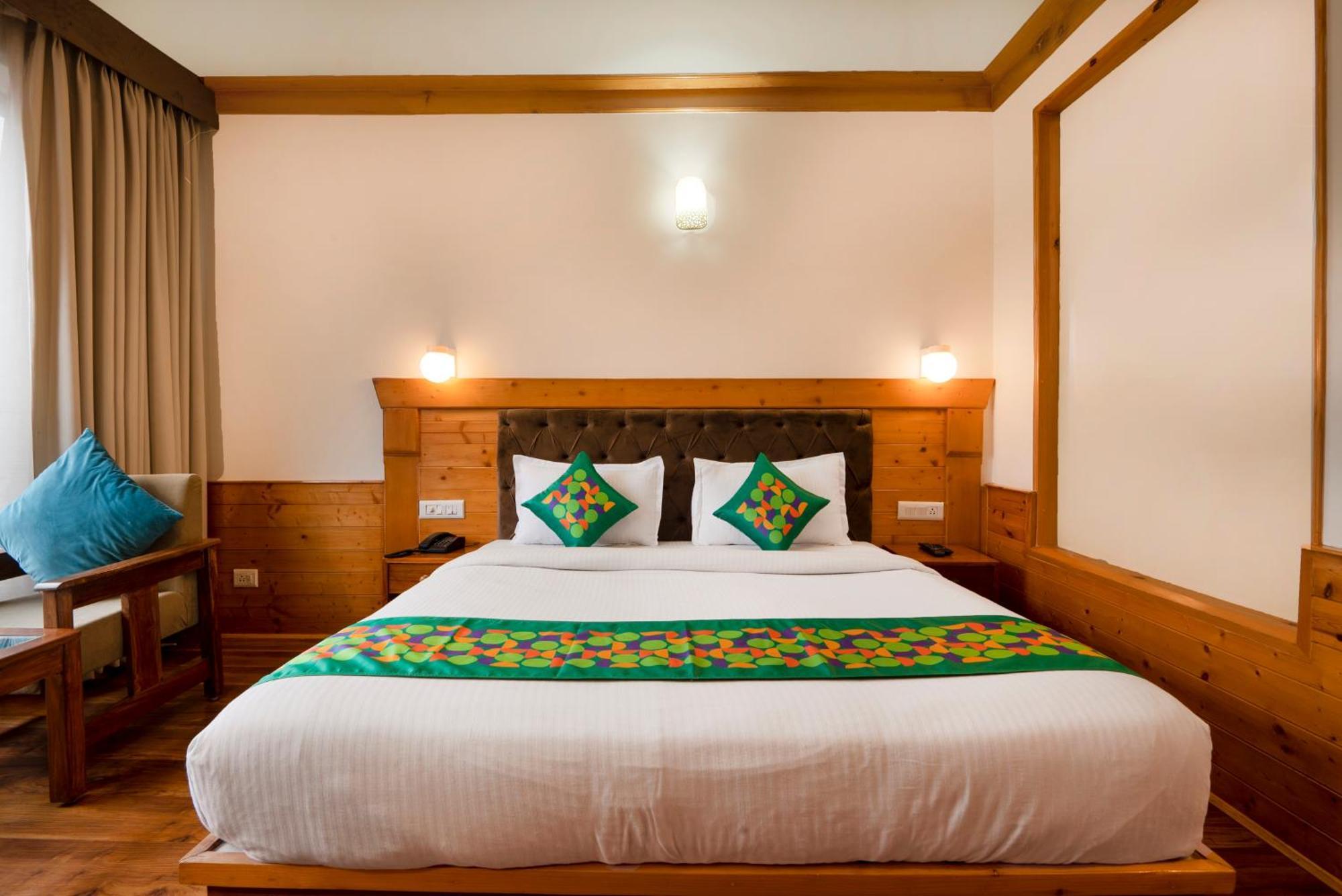 Treebo Premium Sattva With Mountain View Hotel Manāli Exterior foto