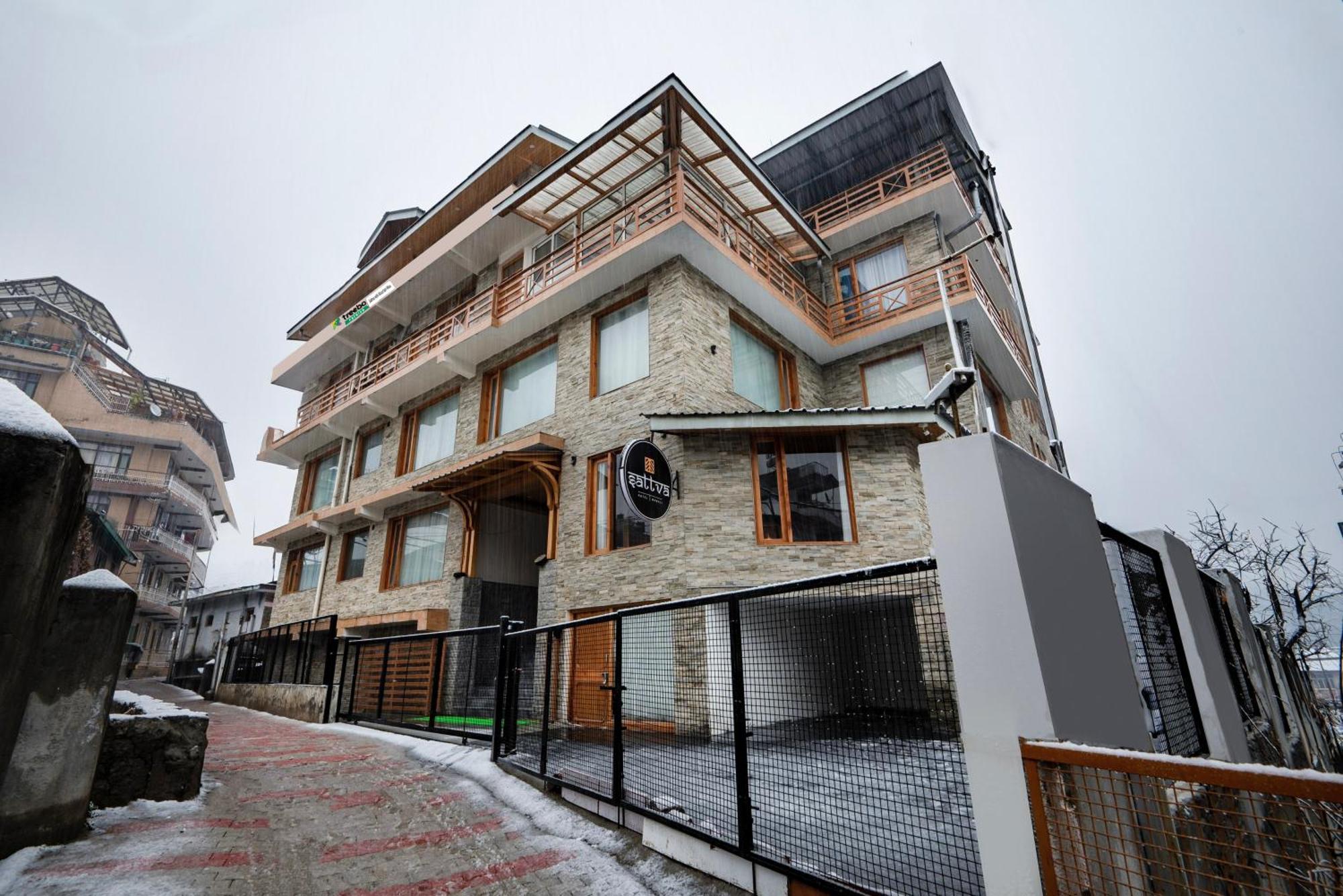 Treebo Premium Sattva With Mountain View Hotel Manāli Exterior foto